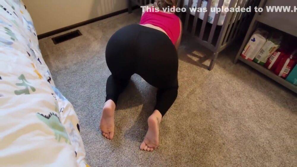Son Help Mom Gym Fucking Vidio - Pregnant Step Mom Gets Stuck In Crib And Son Has To Come Help Her Get Out  12 Min - Hclips.com