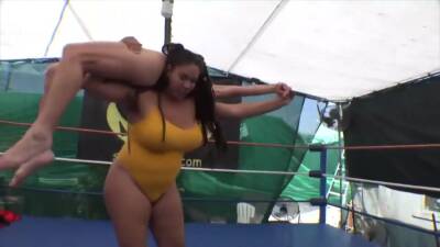 Tanya Danielle In Bib Boobs Blonde Milf Beaten Up In Match By Amazonian Warri - hclips.com