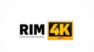 RIM4K. Slovakian MILF with short hair relaxes mechanic - nvdvid.com