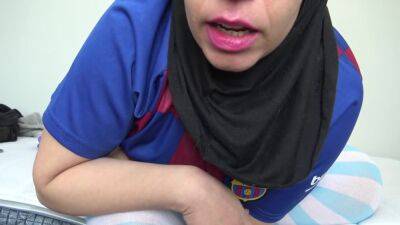 Real Arab Muslim Mom In Niqab Hijab Masturbates Wet Pussy With Big Dildo - hclips.com