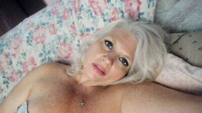 Curvy Milf Rosie: Cuddle And Cum Step-mommy Before Bedtime - upornia.com