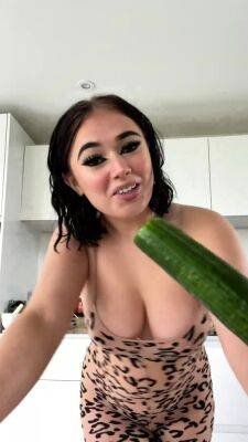 Busty milf horny solo toy time - drtuber.com