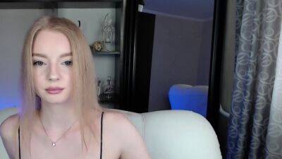 Blonde amateur milf does anal on pov camera 29 - drtuber.com