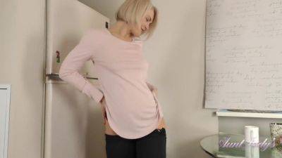 40yo Super Milf Natie In Yoga Pants With Aunt Judys And Per Fection - upornia.com
