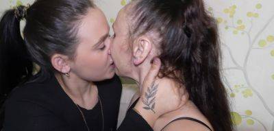 Milf Kissing - Monica & Rose - Monica Milf - inxxx.com