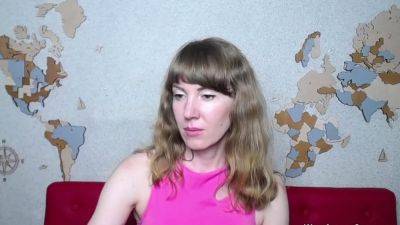 Bald pussy blonde MILF strips off on webcam - drtuber.com - Russia