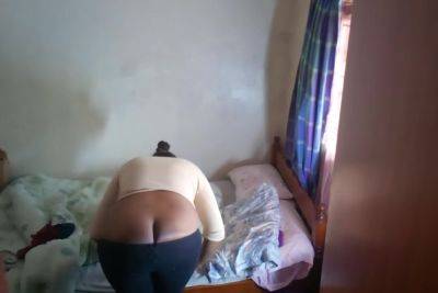 African Milf Showing Buttcrack - upornia.com - India