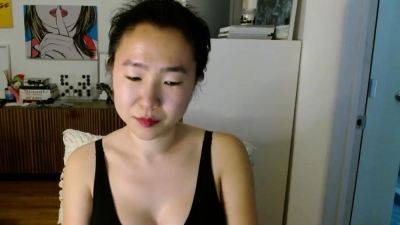 Asian MILF Sucks Big Cock And Jerks Out Cum - drtuber.com - Japan