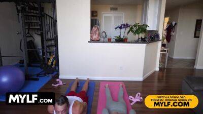 Bodacious Milf With Perfect Tits And Ass Suttin Stretches Her Pussy During Yoga Workout - upornia.com