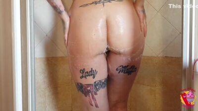 Lady - Lady Muffin In Who Is She The Hot Tattoed Milf - hclips.com