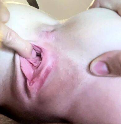Blonde amateur MILF pov toys fingering shaved cunt - drtuber.com