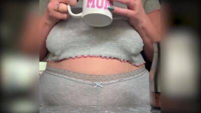 Mature Mom Gets Her Big Tits Out While Making Morning Coffee - upornia.com - Britain