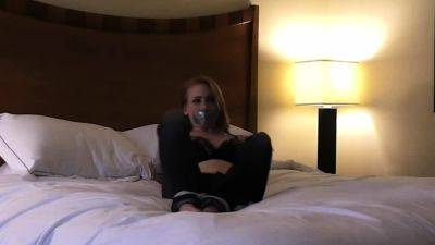 Blonde amateur milf does anal on pov camera 11 - drtuber.com