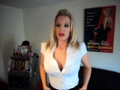 StripCamFun Blonde Amateur MILF Webcam for You - drtuber.com